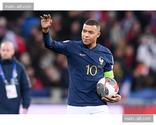 姆巴佩自然年进65球，法国球员仅次于方丹