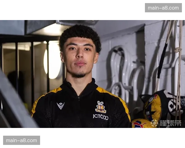 人物特写：从英甲到英超，布伦特福德前锋姆贝乌莫的非凡旅程