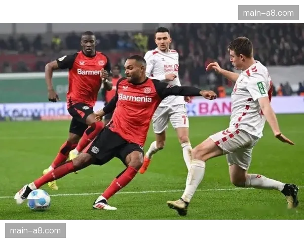 保级六分战：达姆施塔特迎战科隆，双方均无退路